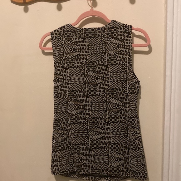 Croft and Barrow tank - Picture 3 of 3